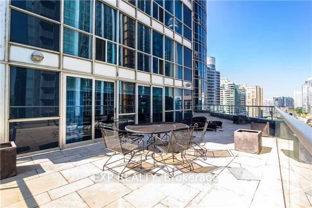 2704 - 8 York St, Condo with 1 bedrooms, 1 bathrooms and 1 parking in Toronto ON | Image 19