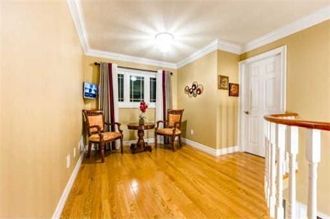 10 Durant Cres, House detached with 4 bedrooms, 4 bathrooms and 4 parking in Markham ON | Image 7