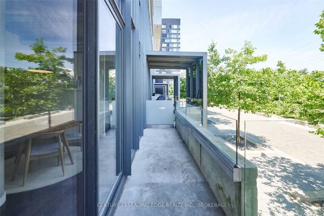 209 - 20 Trolley Cres, Townhouse with 2 bedrooms, 3 bathrooms and 1 parking in Toronto ON | Image 23