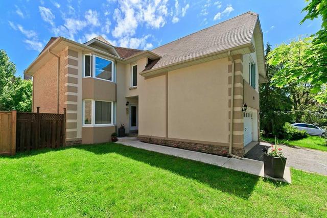 159 Romain Cres, House detached with 4 bedrooms, 4 bathrooms and 2 parking in Oakville ON | Image 2