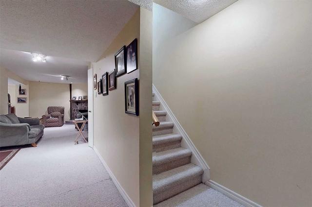 41 Kindale Way, Townhouse with 3 bedrooms, 2 bathrooms and 2 parking in Markham ON | Image 24