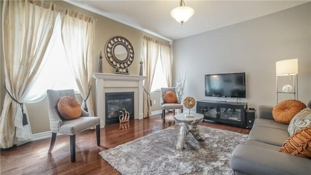 104 Sleepy Hollow Pl, House detached with 4 bedrooms, 4 bathrooms and 2 parking in Whitby ON | Image 6