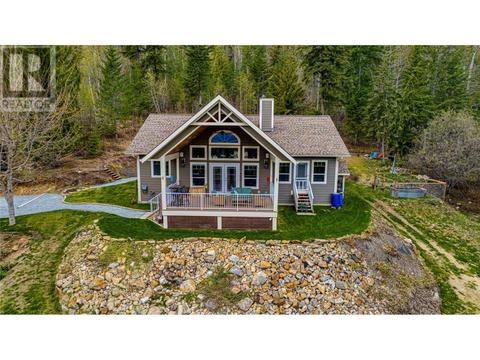 414 Gunter Ellison Road, House detached with 3 bedrooms, 2 bathrooms and 1 parking in North Okanagan F BC | Card Image