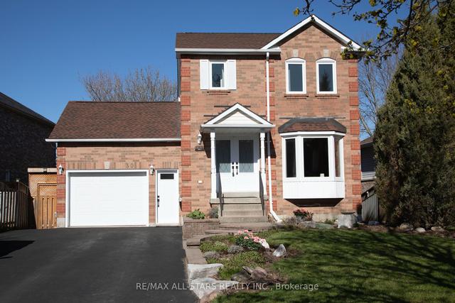 30 Robert Hunter Cres, House detached with 3 bedrooms, 4 bathrooms and 6 parking in East Gwillimbury ON | Image 1