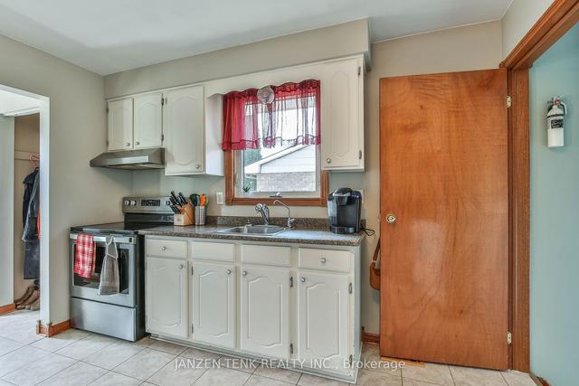 88 Moore Ave, House detached with 3 bedrooms, 1 bathrooms and 4 parking in Aylmer ON | Image 37