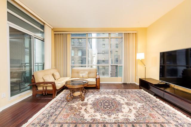 1306 - 7 King St E, Condo with 2 bedrooms, 2 bathrooms and 1 parking in Toronto ON | Image 19