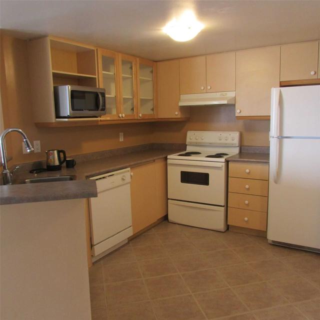 413 - 160 Wellington St E, Condo with 2 bedrooms, 2 bathrooms and 2 parking in Aurora ON | Image 10