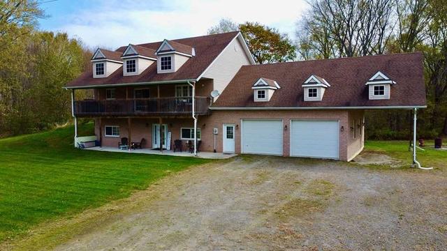 297 Black River Rd, House detached with 4 bedrooms, 3 bathrooms and 16 parking in Kawartha Lakes ON | Image 1