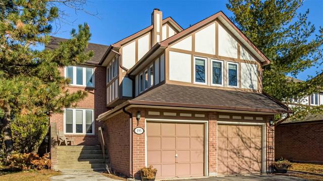 195 Romain Cres, House detached with 3 bedrooms, 3 bathrooms and 4 parking in Oakville ON | Image 1