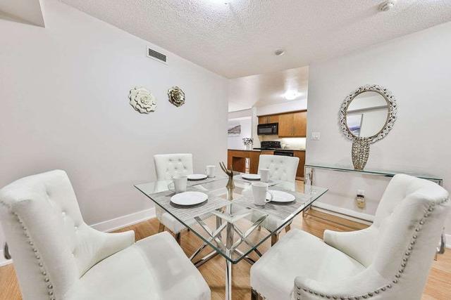 902 - 20 Blue Jays Way W, Condo with 1 bedrooms, 1 bathrooms and 0 parking in Toronto ON | Image 2