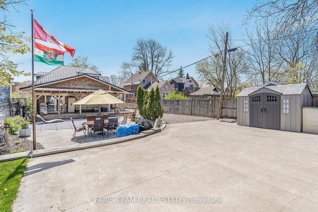 342 Bay St, House detached with 3 bedrooms, 2 bathrooms and 7 parking in Midland ON | Image 24