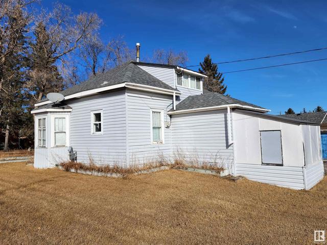 5333 49 Av, House detached with 1 bedrooms, 1 bathrooms and 4 parking in Elk Point AB | Image 27
