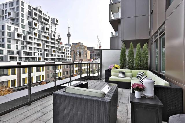 306 - 80 Vanauley St, Condo with 2 bedrooms, 2 bathrooms and 1 parking in Toronto ON | Image 17
