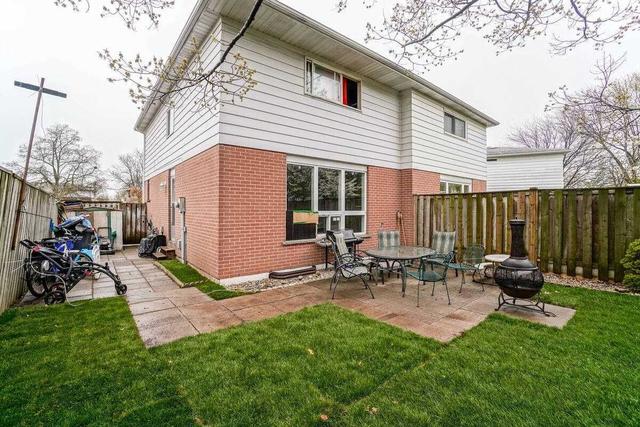 2655 Altadena Crt, House semidetached with 3 bedrooms, 2 bathrooms and 3 parking in Mississauga ON | Image 22