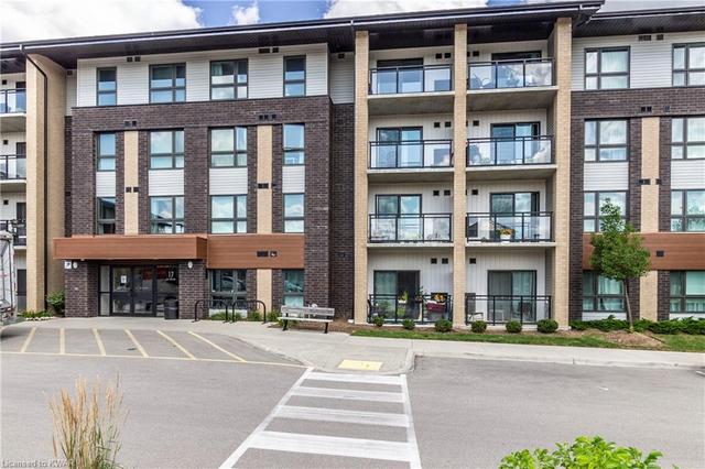 401 - 17 Kay Crescent, House attached with 2 bedrooms, 2 bathrooms and 2 parking in Guelph ON | Image 3