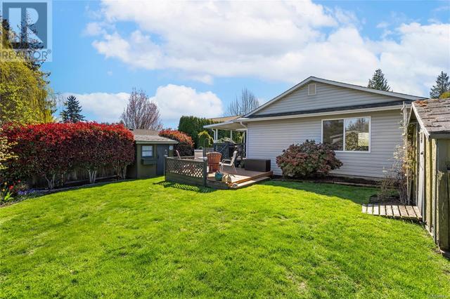 177 Sixth Ave W, House detached with 3 bedrooms, 2 bathrooms and 3 parking in Qualicum Beach BC | Image 36