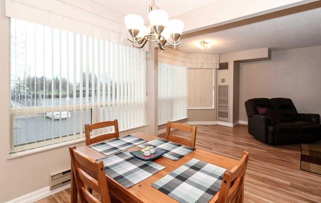 212 - 175 Cedar Ave, Condo with 2 bedrooms, 2 bathrooms and 1 parking in Richmond Hill ON | Image 9
