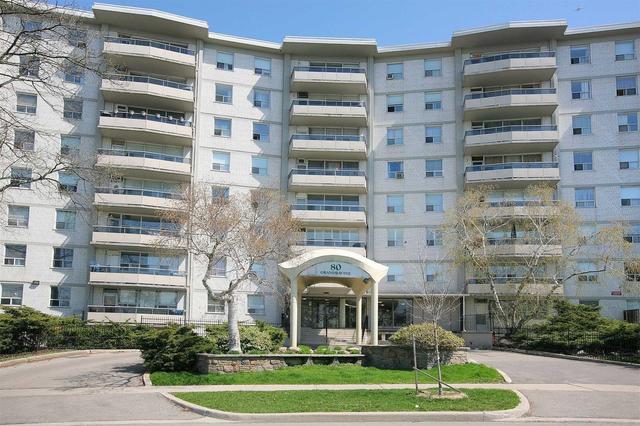 808 - 80 Grandravine Dr, Condo with 2 bedrooms, 1 bathrooms and 1 parking in Toronto ON | Image 1