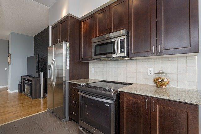 Lph2 - 225 Webb Dr, Condo with 2 bedrooms, 3 bathrooms and 2 parking in Mississauga ON | Image 8