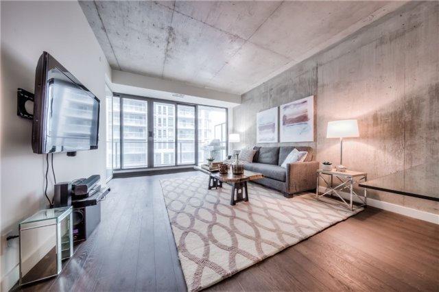 717 - 111 Bathurst St, Condo with 2 bedrooms, 1 bathrooms and null parking in Toronto ON | Image 8
