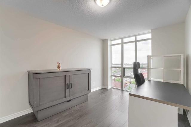 908 - 8 Mondeo Dr, Condo with 2 bedrooms, 2 bathrooms and 1 parking in Toronto ON | Image 22
