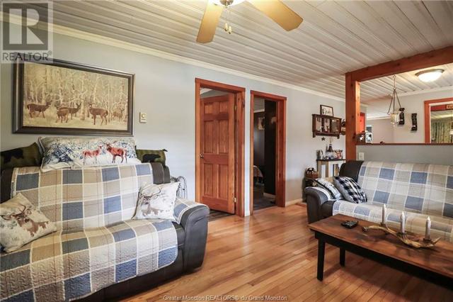 747 Portage Vale Rd, House detached with 2 bedrooms, 1 bathrooms and null parking in Cardwell NB | Image 6