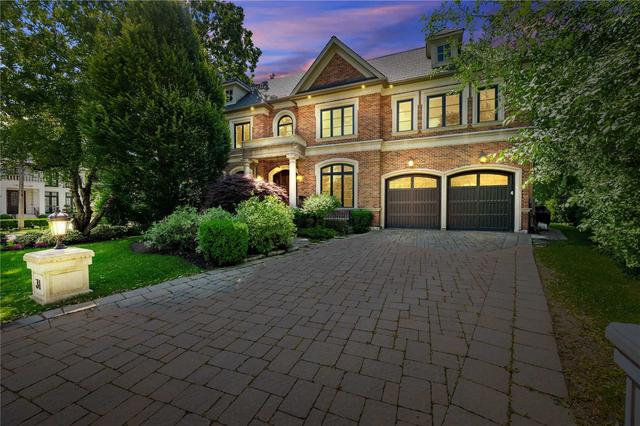 31 Vernham Crt, House detached with 5 bedrooms, 8 bathrooms and 7 parking in Toronto ON | Image 1