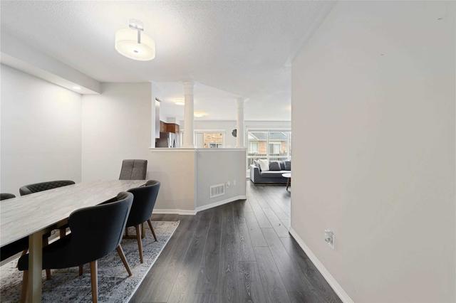 809 Stark Circ, House attached with 3 bedrooms, 3 bathrooms and 3 parking in Milton ON | Image 6