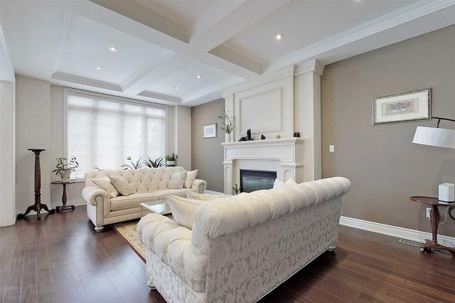127 Allison Ann Way, House detached with 4 bedrooms, 4 bathrooms and 5 parking in Vaughan ON | Image 4