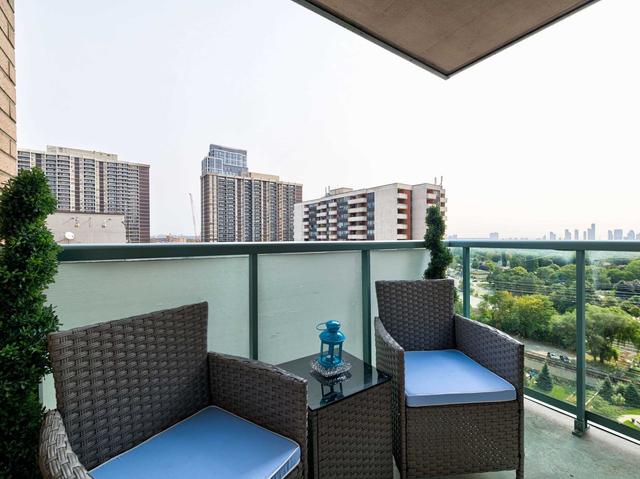 1503 - 7 Michael Power Pl, Condo with 2 bedrooms, 2 bathrooms and 1 parking in Toronto ON | Image 6