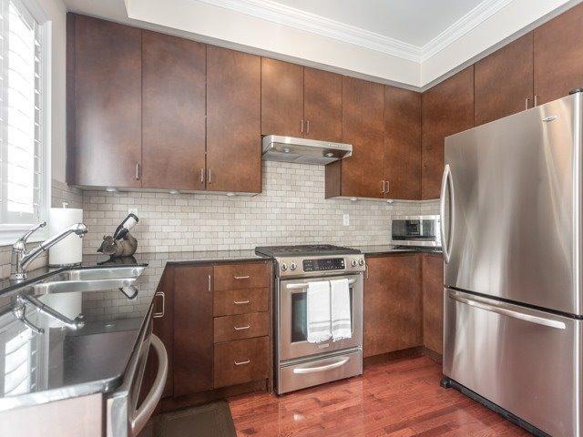 Unit 94 - 117B The Queensway Ave, Townhouse with 3 bedrooms, 3 bathrooms and 1 parking in Toronto ON | Image 7