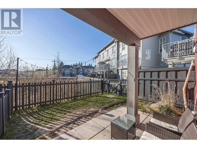 76 - 24076 112 Avenue, House attached with 3 bedrooms, 3 bathrooms and 2 parking in Maple Ridge BC | Image 33