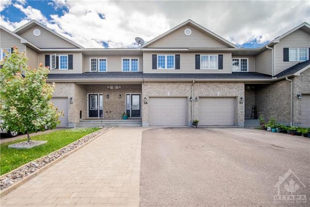 58 Bellwood Drive, Townhouse with 3 bedrooms, 3 bathrooms and 3 parking in Arnprior ON | Image 1