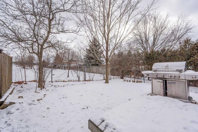16 Rodgers Rd, House detached with 4 bedrooms, 3 bathrooms and 3 parking in Guelph ON | Image 30
