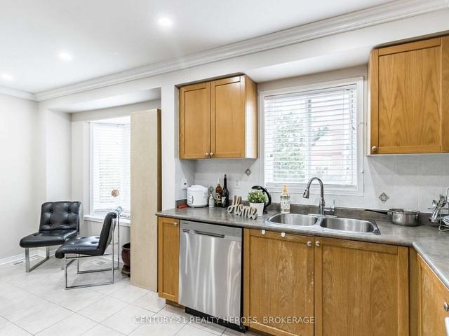 31 - 120 Railroad St St, House attached with 3 bedrooms, 4 bathrooms and 2 parking in Brampton ON | Image 27