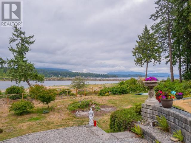 2108 Mahood Road, House detached with 3 bedrooms, 4 bathrooms and null parking in Powell River C BC | Image 16