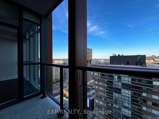 1506 - 32 Davenport Rd, Condo with 2 bedrooms, 2 bathrooms and 0 parking in Toronto ON | Image 10