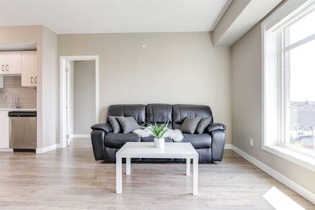 401 - 175 Commonwealth St, Condo with 2 bedrooms, 1 bathrooms and 1 parking in Kitchener ON | Image 16