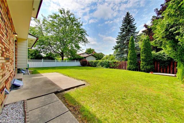 277 Twin Lakes Drive, House detached with 4 bedrooms, 1 bathrooms and 4 parking in Sarnia ON | Image 34