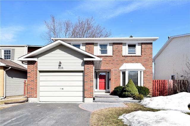 1114 St Germain Crescent, House detached with 3 bedrooms, 2 bathrooms and 3 parking in Ottawa ON | Image 2
