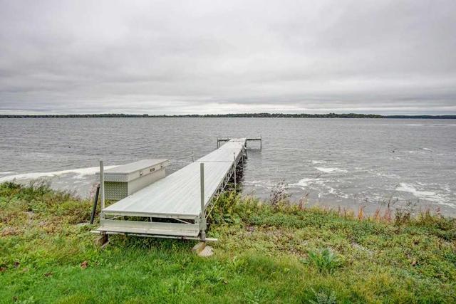 307 Carnegie Beach Rd, House detached with 2 bedrooms, 2 bathrooms and 13 parking in Scugog ON | Image 5