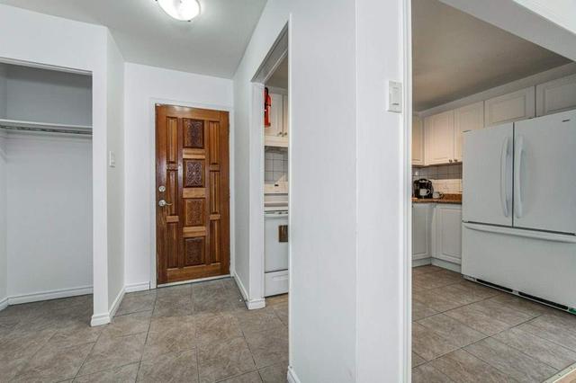 15 Grand Rapids Sq, House detached with 3 bedrooms, 2 bathrooms and 2 parking in Brampton ON | Image 16