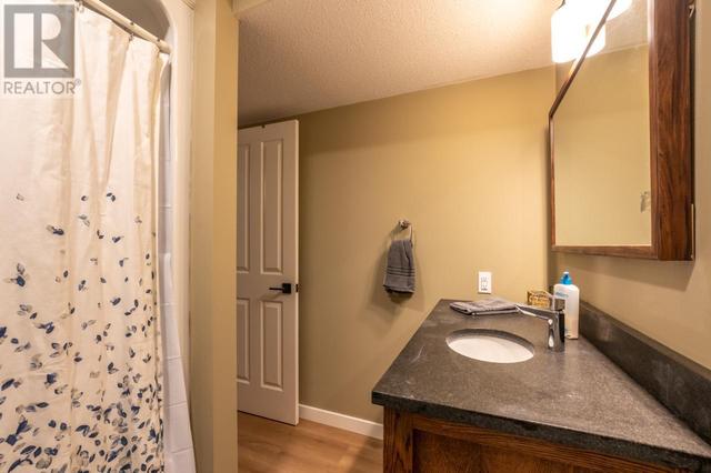 119 St Andrews Drive, House detached with 4 bedrooms, 2 bathrooms and 3 parking in Okanagan Similkameen I BC | Image 24