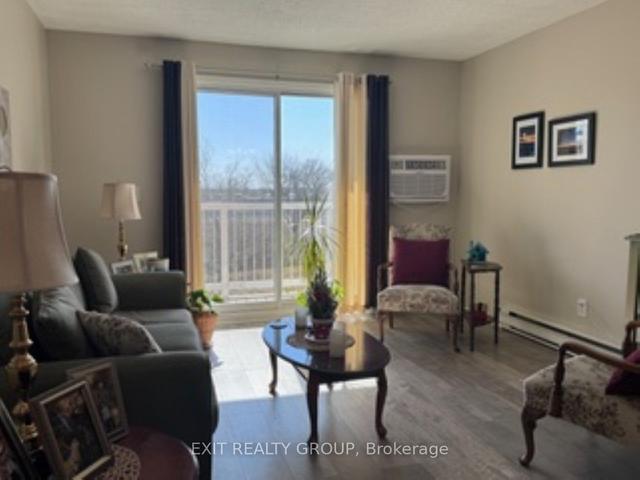 311 - 175 Haig Rd, Condo with 3 bedrooms, 2 bathrooms and 1 parking in Belleville ON | Image 12