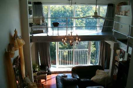 7 - 517 Kingston Rd, Condo with 1 bedrooms, 2 bathrooms and 1 parking in Toronto ON | Image 1