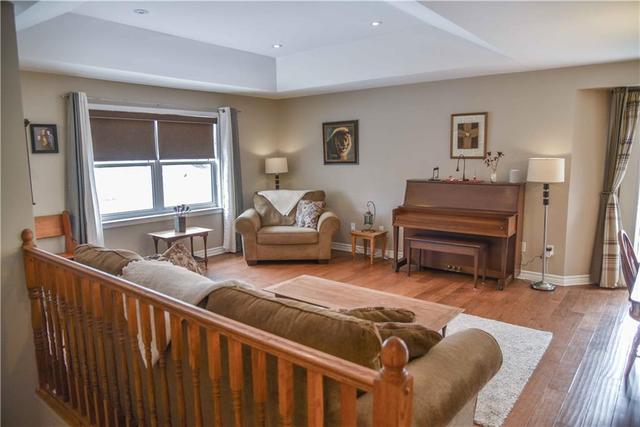 229 Oriole Crescent, House detached with 4 bedrooms, 3 bathrooms and 6 parking in Petawawa ON | Image 6