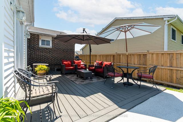 118 Panter Cres, House detached with 3 bedrooms, 2 bathrooms and 5 parking in Ajax ON | Image 9