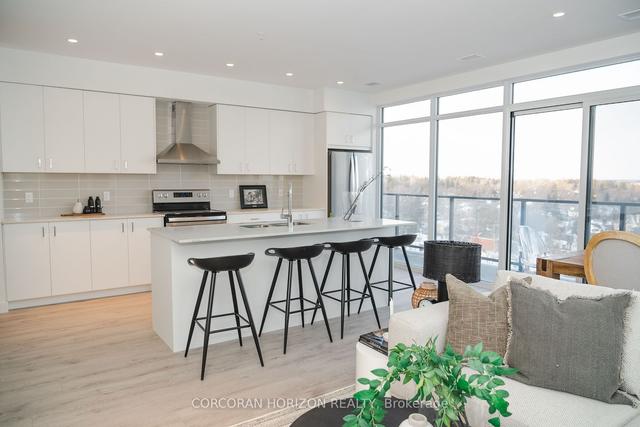 1401 - 15 Glebe St, Condo with 2 bedrooms, 2 bathrooms and 1 parking in Cambridge ON | Image 28