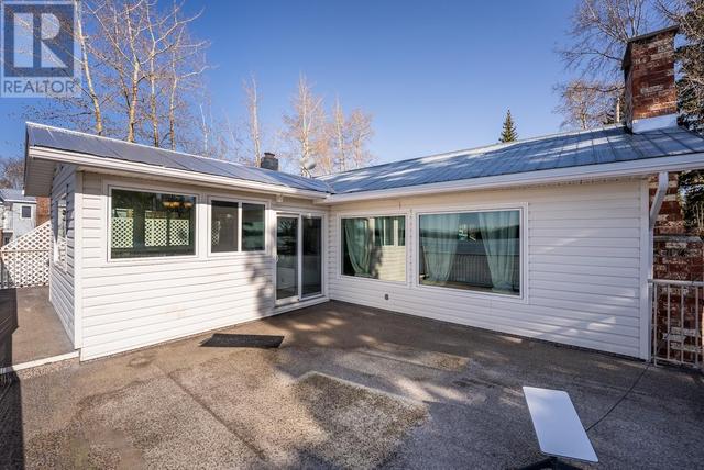 54665 Jardine Road, House detached with 2 bedrooms, 2 bathrooms and null parking in Bulkley Nechako F BC | Image 4