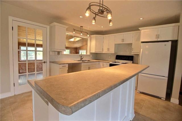3655 County Road 3, House detached with 3 bedrooms, 2 bathrooms and 10 parking in Prince Edward County ON | Image 3